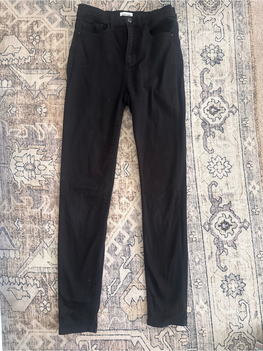 Sneak Peek Women’s Skinny Jeans in Black